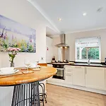 Lodge 1 Bed In Ulverston Oc-50081 *