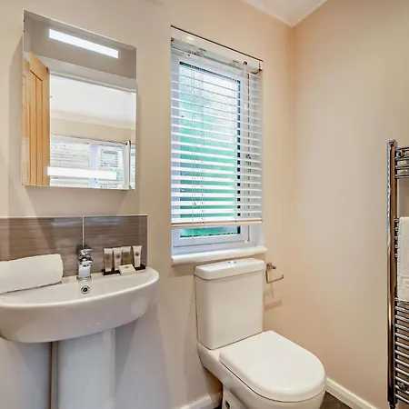 1 Bed In Coniston Water 50081 Holiday home *